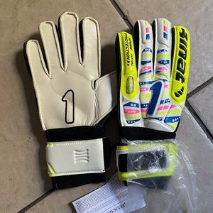 Rinat Size 6 White/Yellow Goalie Gloves